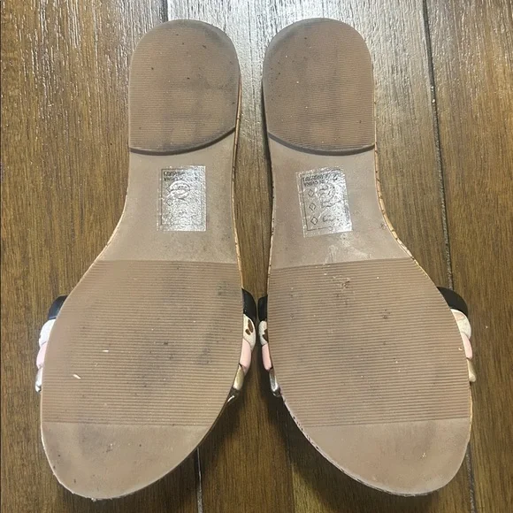 Qupid Archer women's sandals multi-colored bands and a cork-look insole sz 6.5 - Picture 4 of 4